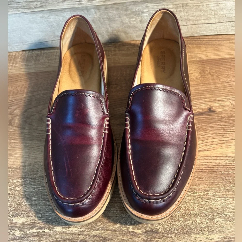 Sperry Women’s Burgundy Leather Loafers — Size 9.5 — Classic &‎ Comfortable